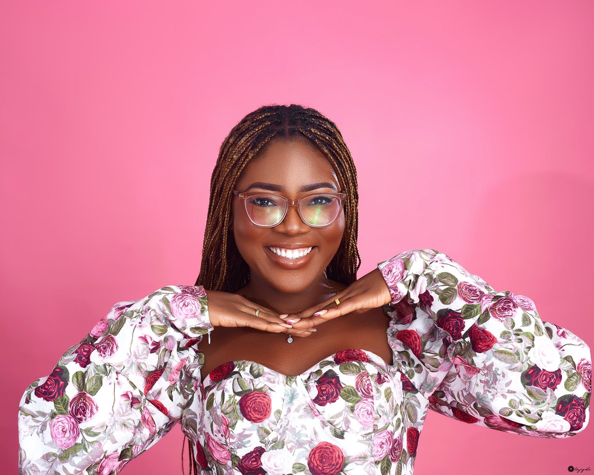 arike_salami's tweet photo. 05-08 🎊🎉🎂🥳🎈🎊🎁 https://t.co/86sH3tX9C6