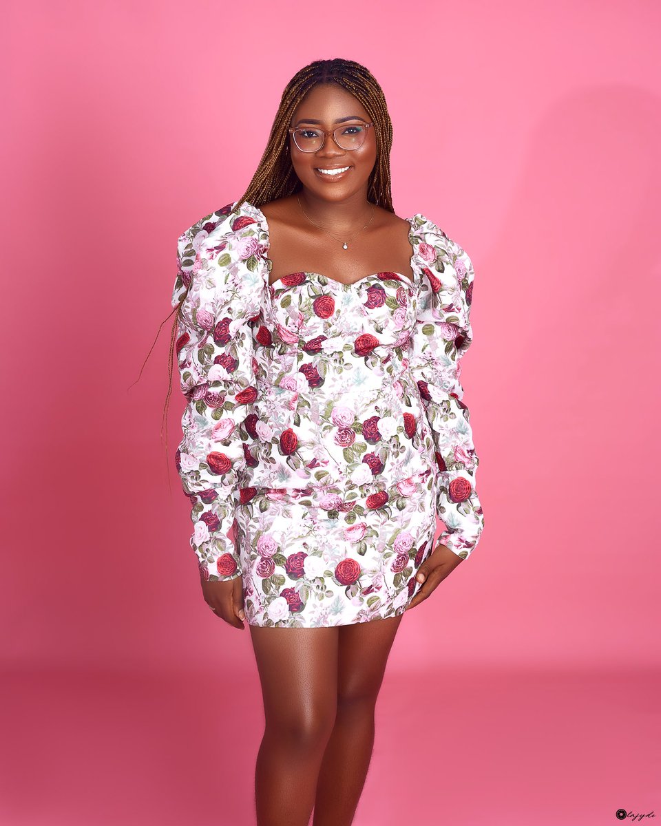 arike_salami's tweet photo. 05-08 🎊🎉🎂🥳🎈🎊🎁 https://t.co/86sH3tX9C6