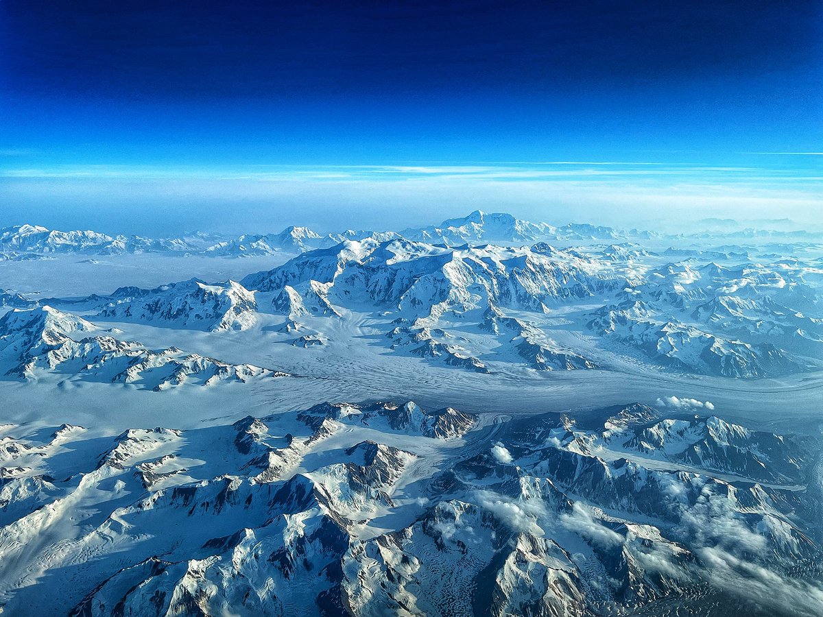 Endless rivers of ice beneath me… #aviation #B747 #QueenOfTheSkies #pilot #Arctic