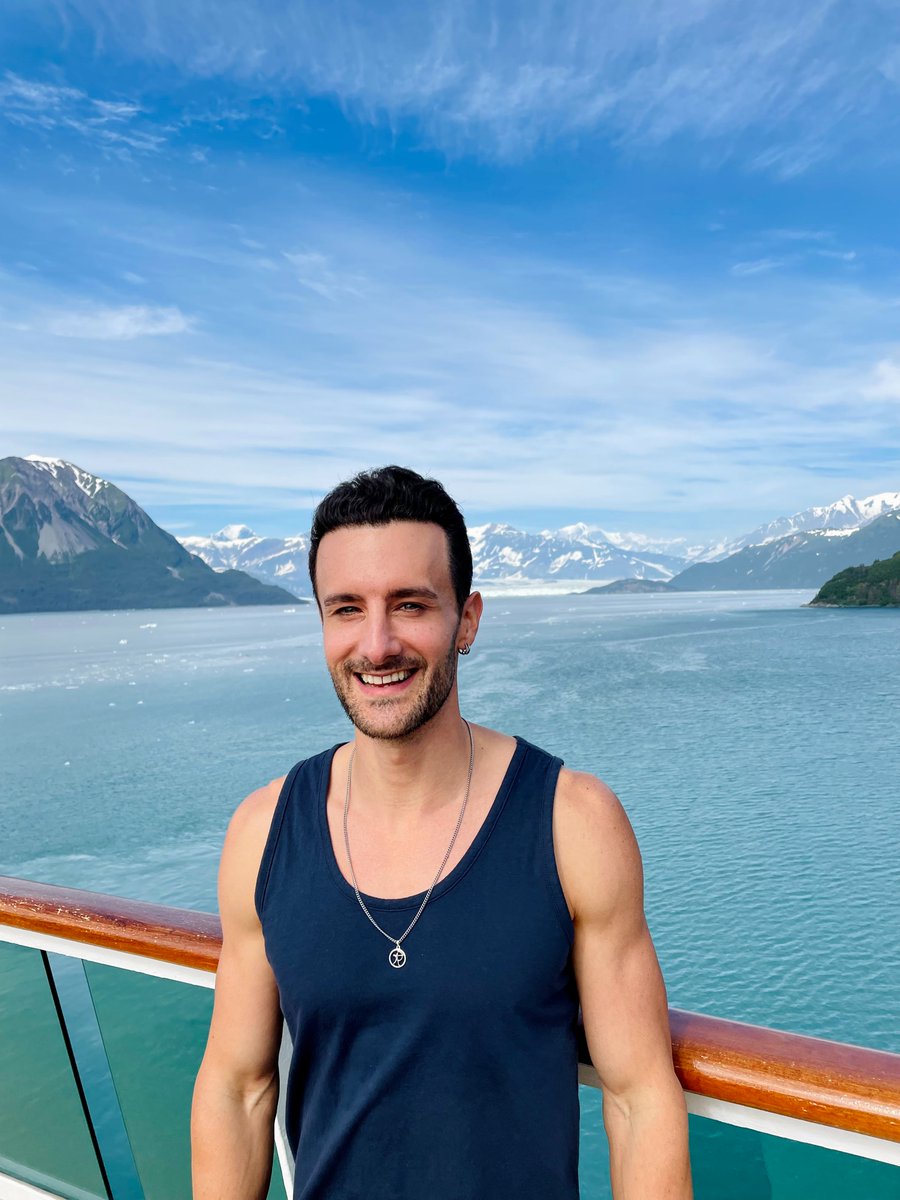 daviddimuzio's tweet photo. The closest I've been to a glacier. Figured I'd see one before they're all gone. #Alaska https://t.co/EHp4Fw6gyH