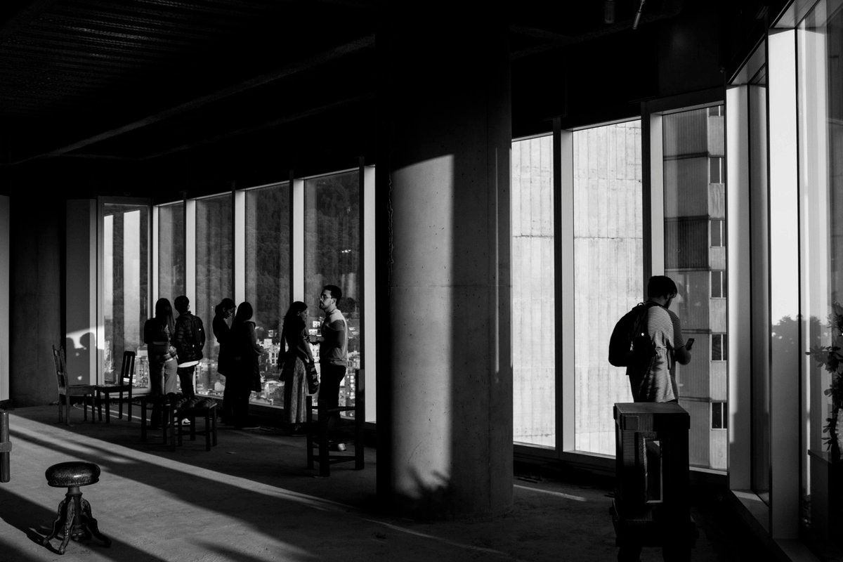 #bogotá #fotourbana #foto #photo #photography #fotografia #edificio #alairelibre #spicollective #luzysombra #lightandshadow  #spa_artists #streetphotography #street_bnw_world #streetphotographersfdn #bw_addiction #blancoynegro #blackandwhite #BNW #bnwphoto #bnw_rose #pixstreet