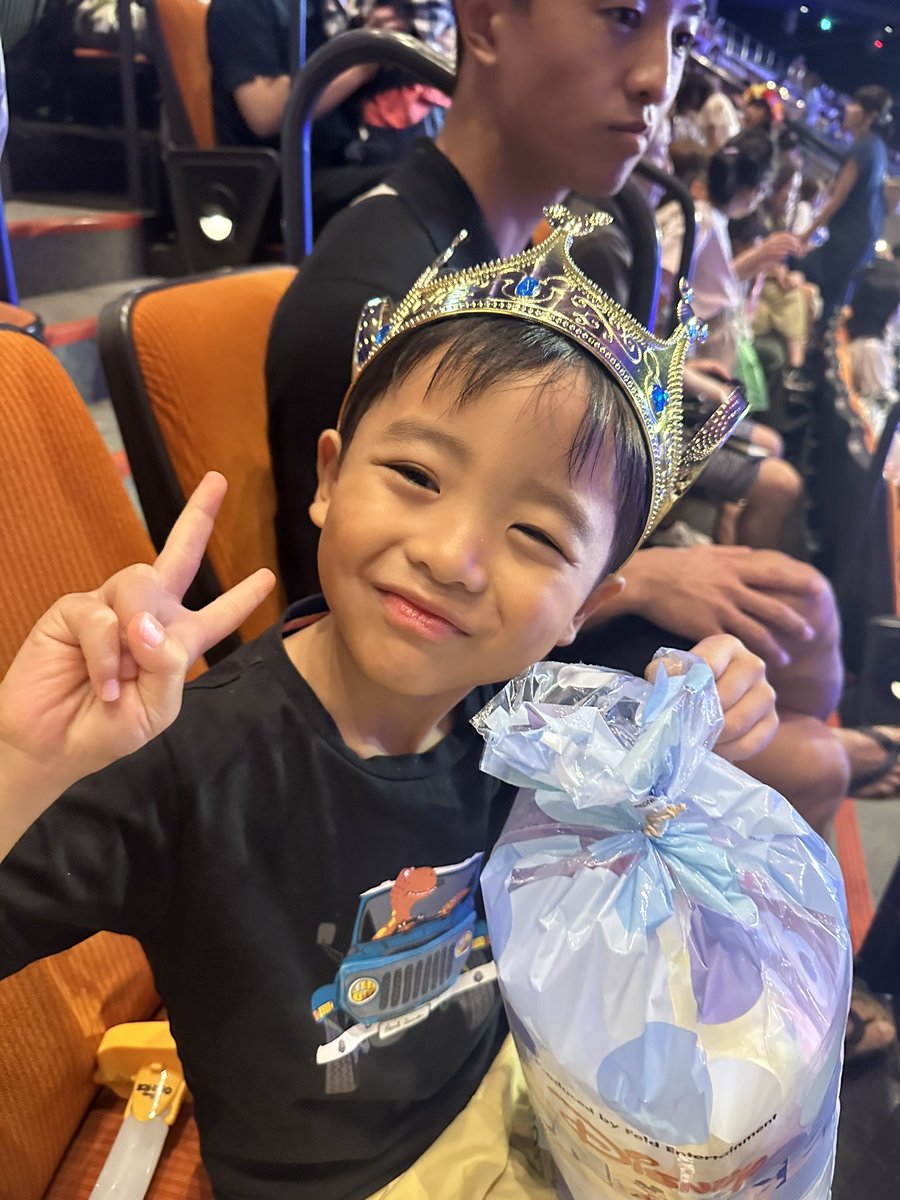 konitu's tweet photo. #DisneyOnice 最高🍧❤️❤️❤️❤️ https://t.co/zQm6yJ6iA0