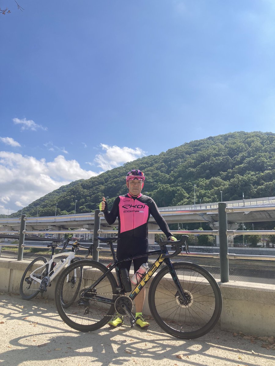 池田新町LAWSON（中橋）にデン🖐️して帰ってくるリハビリライド🚴‍♀️

 #EMONDA  #エモンダ #TREK  #トレック #昼でもつけよう #AlwaysOn #BONTRAGER  #ボントレガー #ロードバイク    #SRAM #eTapAXS #GoByBike  #グルメ #グルメライド