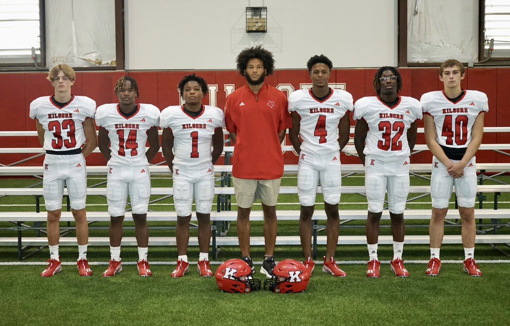 CoachHawley_'s tweet photo. RESPECT THE K! #STATE #DOGS #KILGOREBULLDOGS https://t.co/ZUaFmNXtxX