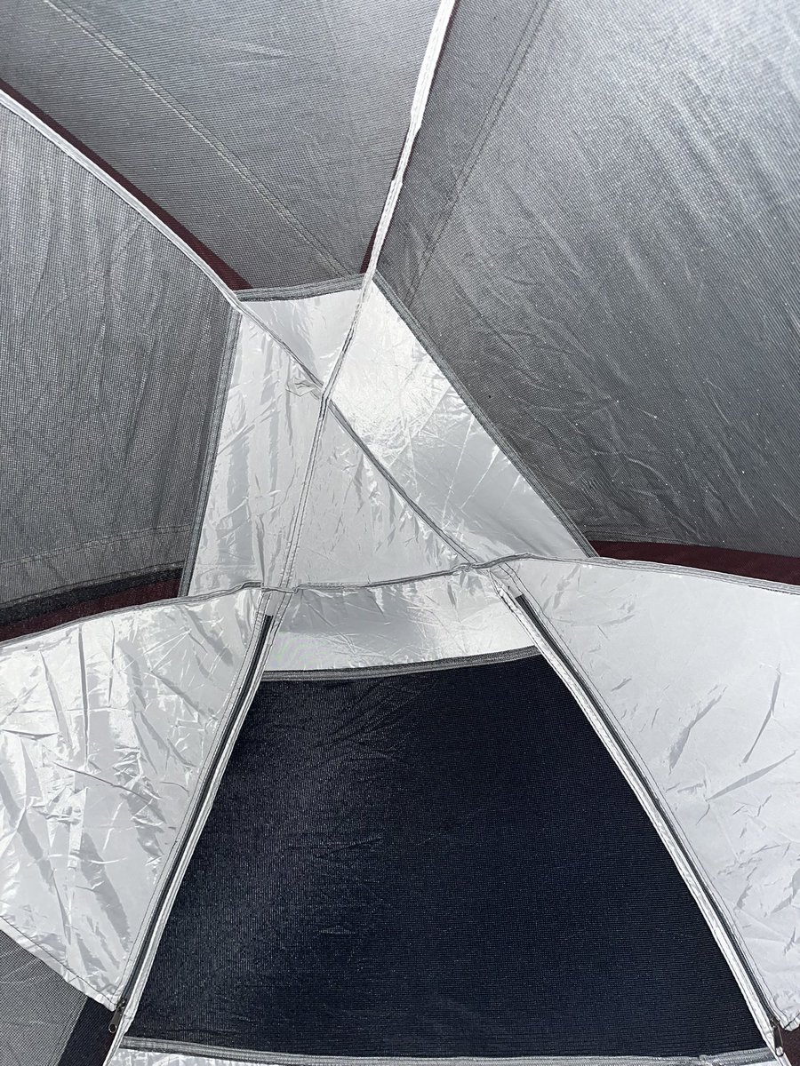 JamesIsHere5's tweet photo. ayo why tf is the top of my tent the google drive logo https://t.co/03rQOxKmrO