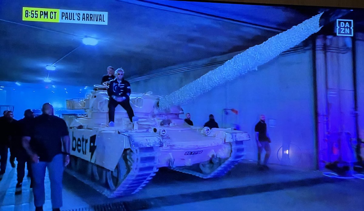 BarstoolBigCat's tweet photo. If you get a tank you better be driving the tank. That’s the whole fun of the tank https://t.co/xL2HWOhpDw