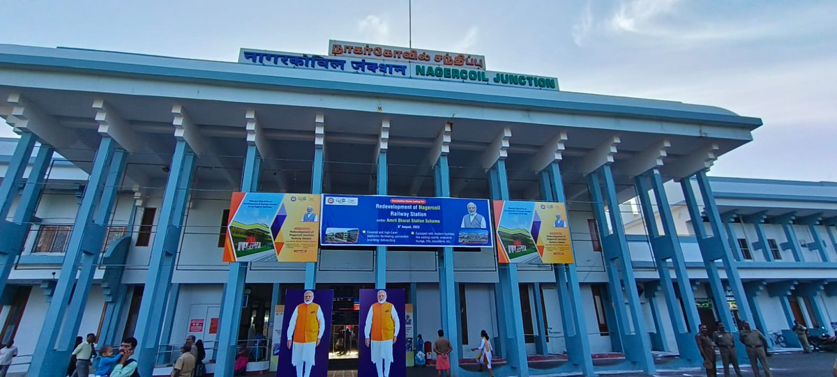 drm_tvc's tweet photo. All set for a monumental moment! 🚂🛤️ Joining hands for progress, as PM Shri Narendra Modi prepares to lay the foundation stone for Nagercoil Junction's transformation under #AmritBharatStationScheme. Nationwide  507 stations get a new lease of life, all via virtual unity. https://t.co/WoAaWrSqdP