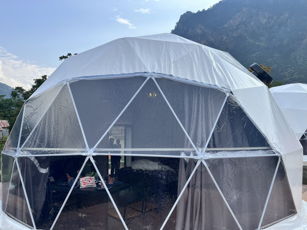 Devansh_IAS's tweet photo. Luxury tents experience now available at Kishtwar !!

Geodesic tents - Gulabgarh, Padder 

Experience during #MachailMatayatra2023 

@JammuTourism @GoJammukashmir @JandKTourism @Rameshkumarias https://t.co/7ieAhd9PNQ
