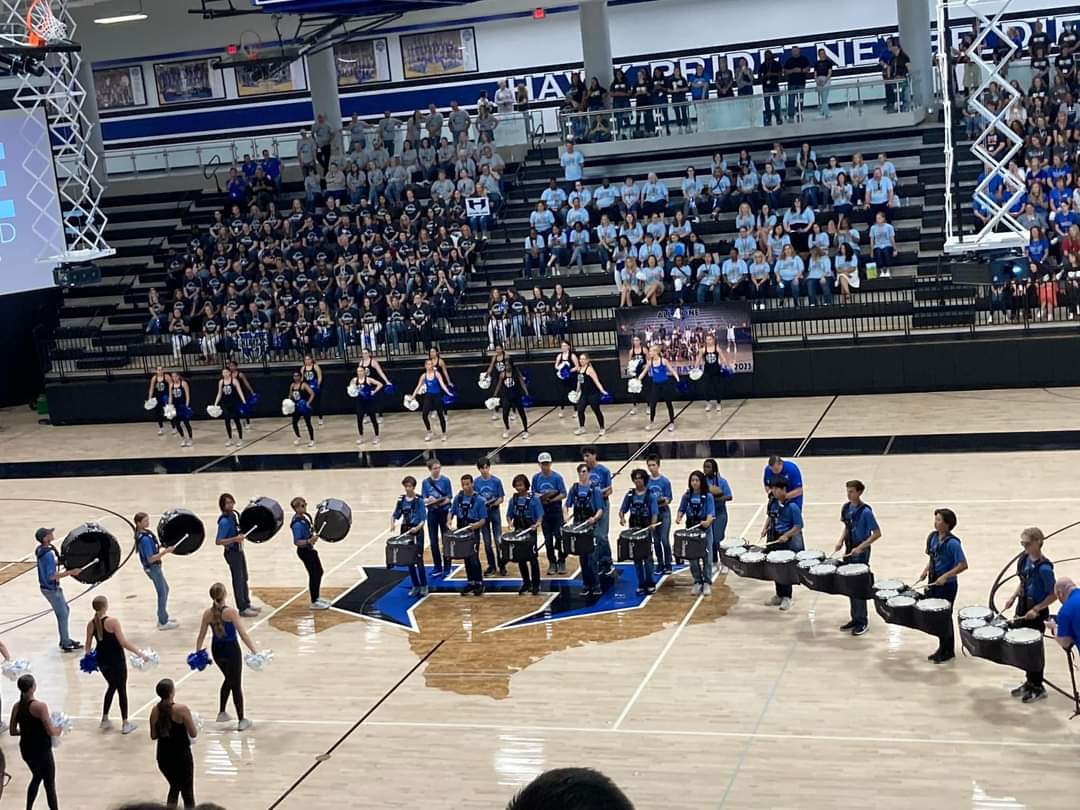 ByronDixon45's tweet photo. Excited for the new year. LETS GO HAWKS!!!!!!!!!! #onelisd #hebronhawks https://t.co/8ScR7Bjbqv