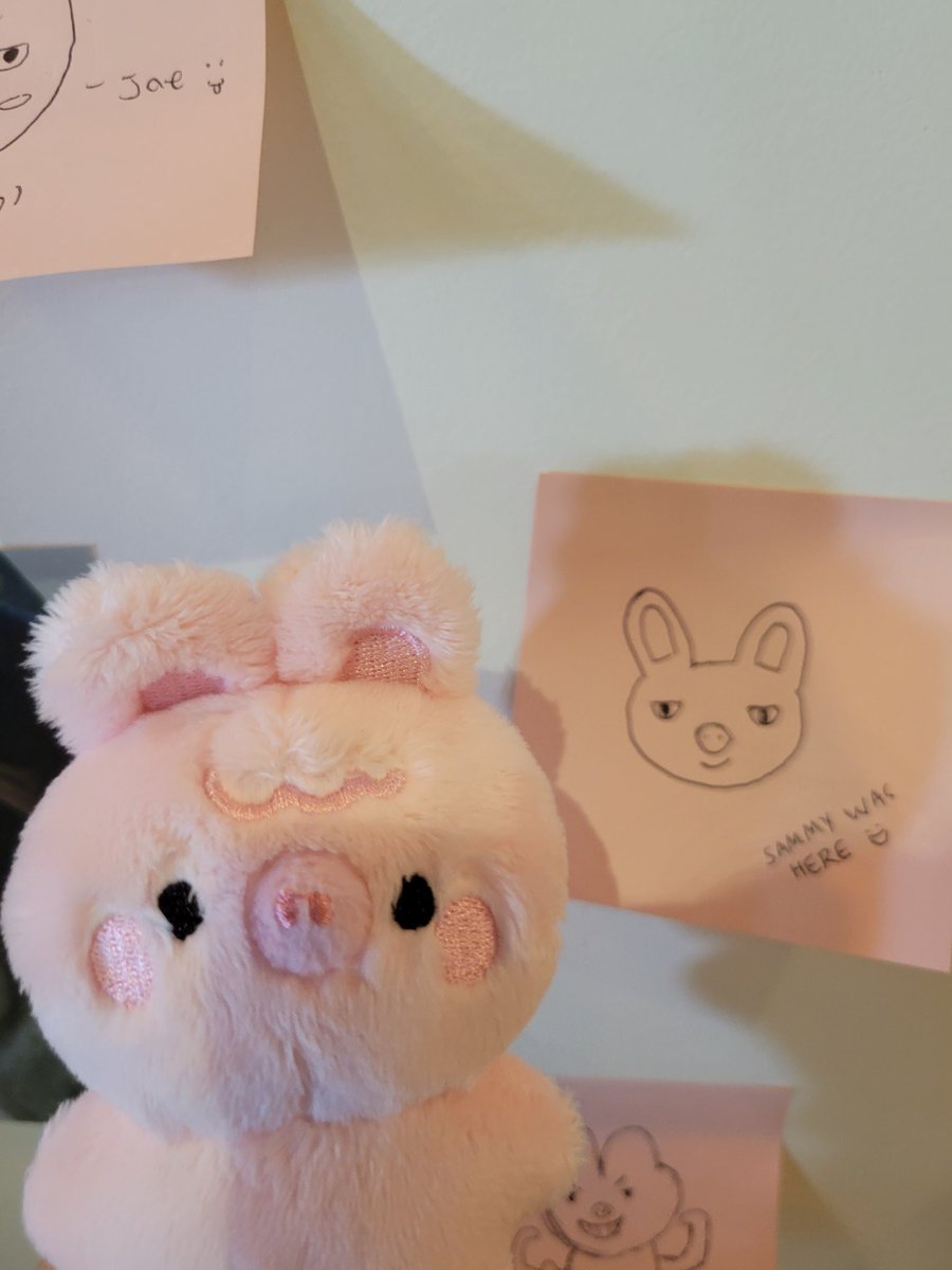 noskzps's tweet photo. binnie day!! 🐖🐇🎂 thank you for hosting @cafelovestay! #seolareclipse #HappyChangbinDay https://t.co/1VYHbZ1PUD