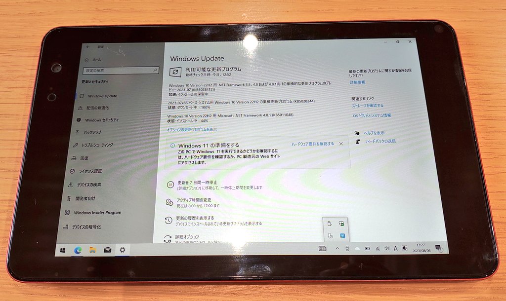 tsukada9dan's tweet photo. タブレットと格闘して復旧に３時間かかった。タッチとWifiドライバが認識してくれなかったのが辛すぎた（￢、￢*)ノ https://t.co/v20VJ0Whj6