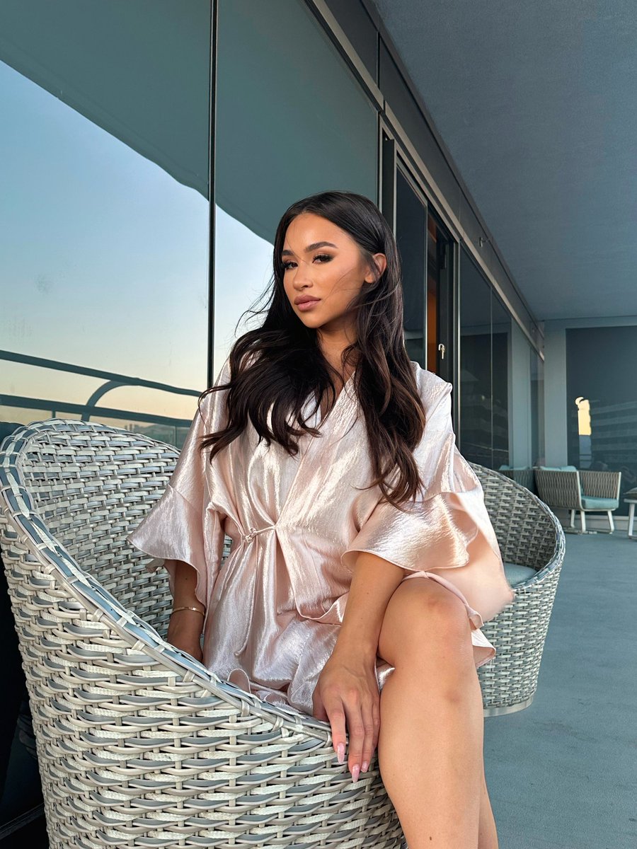 bbyskyeee's tweet photo. Luxury living🩷 https://t.co/h16CM8aYn3