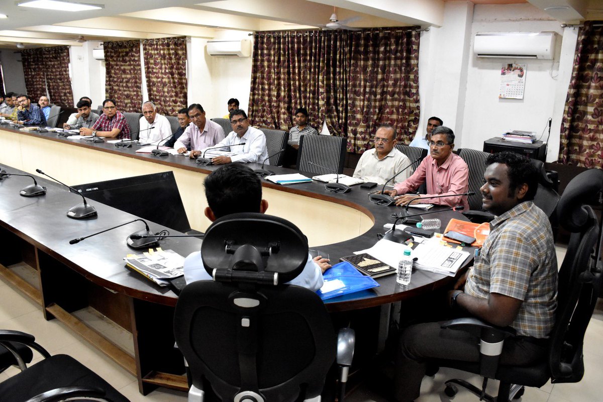 પાલનપુર ખાતે જિલ્લા કલેકટરશ્રી વરુણકુમાર બરનવાલના અધ્યક્ષસ્થાને તમાકુ નિયંત્રણ કમિટિની જિલ્લા કક્ષાની બેઠક યોજાઈ

તમાકુ નિયંત્રણ કાયદાના ભંગ બદલ ₹ 99,290 નો દંડ વસુલાયો