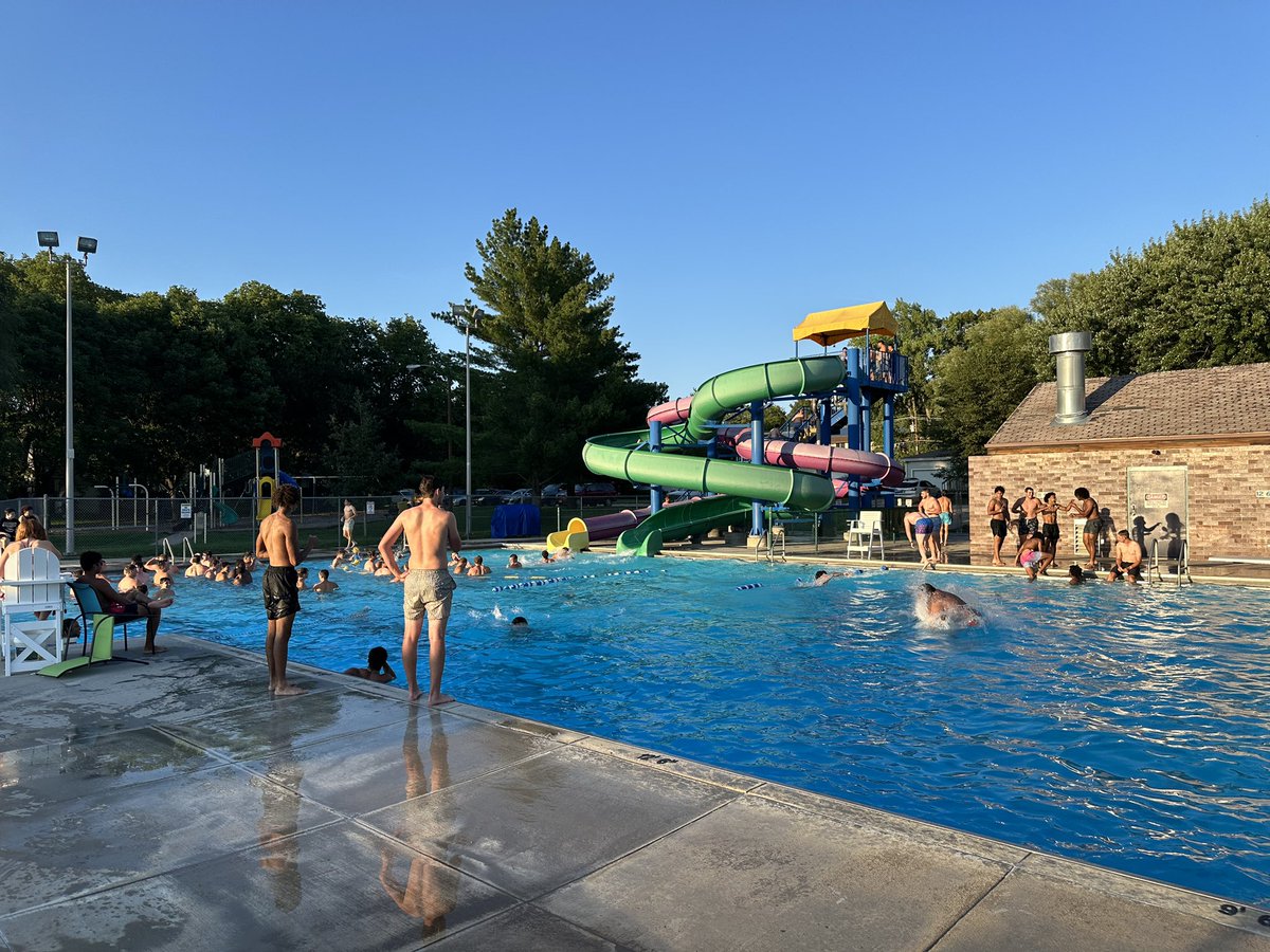 Camp under way and the Tigers are working extremely hard! Time for a little relaxation.