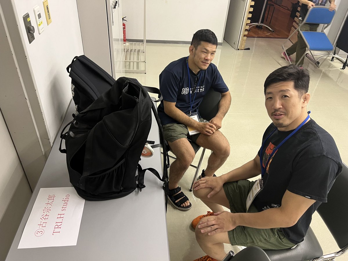 maruyama_kazuma's tweet photo. サラリーマン宗太郎こと古谷さん
本日プロ2戦目です。
ファイト!
#GRACHAN63
#TriHstudio
#ライト級 https://t.co/yzTgdpXSNN