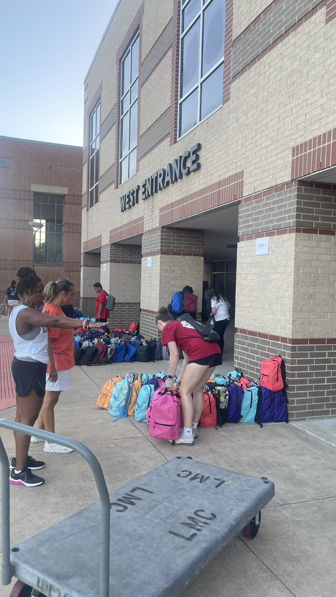 KelliLPrice's tweet photo. Operation Back to School - Behind the scenes with Compassion Katy! @CompassionKaty #operationbacktoschool #katyisdcounselors https://t.co/Wew6Gaj93e