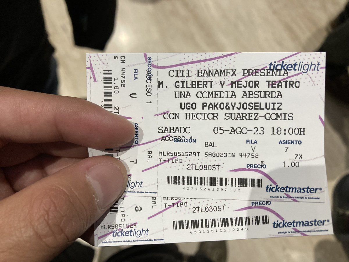 MaSeaez's tweet photo. Gracias @CineSpoilersMex por la invitación a la obra @UgoPakoJoseluiz felicidades, muy divertida. https://t.co/JYvEZ5n7ss