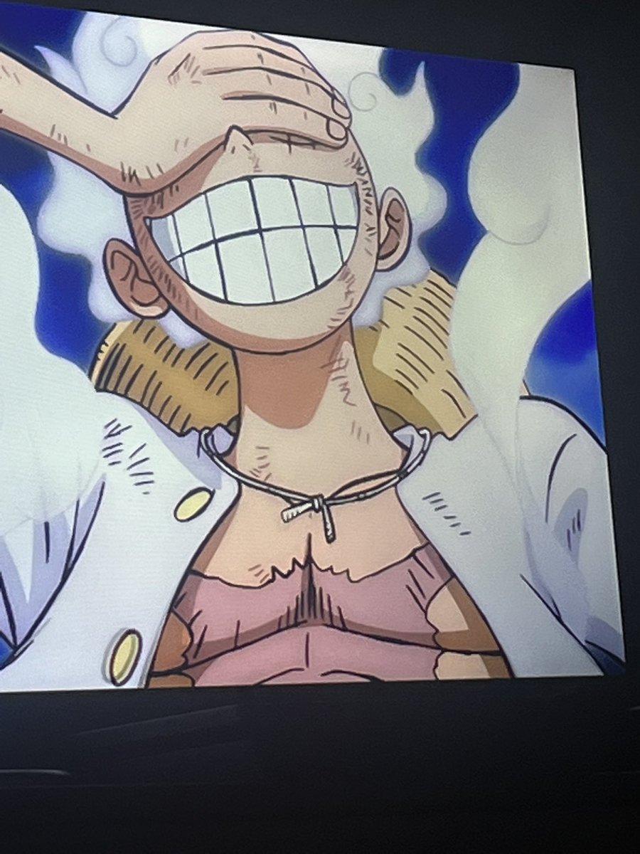 _Quakes_'s tweet photo. Everyone complaining about how Gear 5 broke the internet 
And how every anime streaming site is down 

Here I am watching it for a 3rd time on Crunchyroll 😂😂

Greatest anime. 

#ONEPIECE #luffy #gear5 #ONEPIECE1071 #anime https://t.co/afXFh4tvcA
