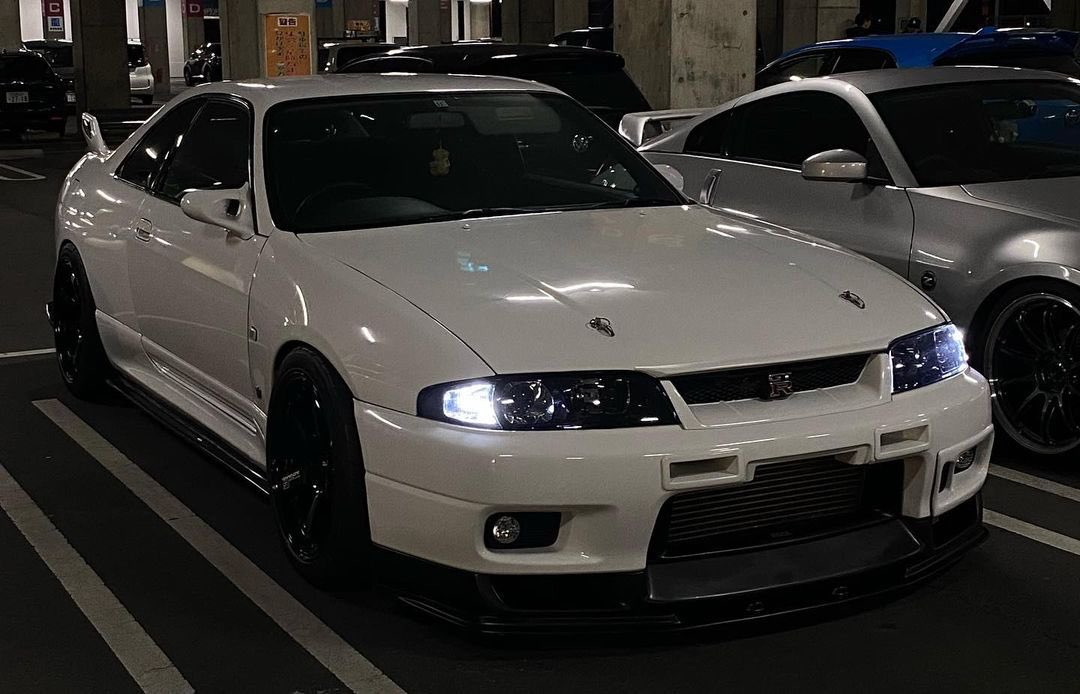 Qrisys's tweet photo. R33 appreciation https://t.co/ZqcVxxqkXF