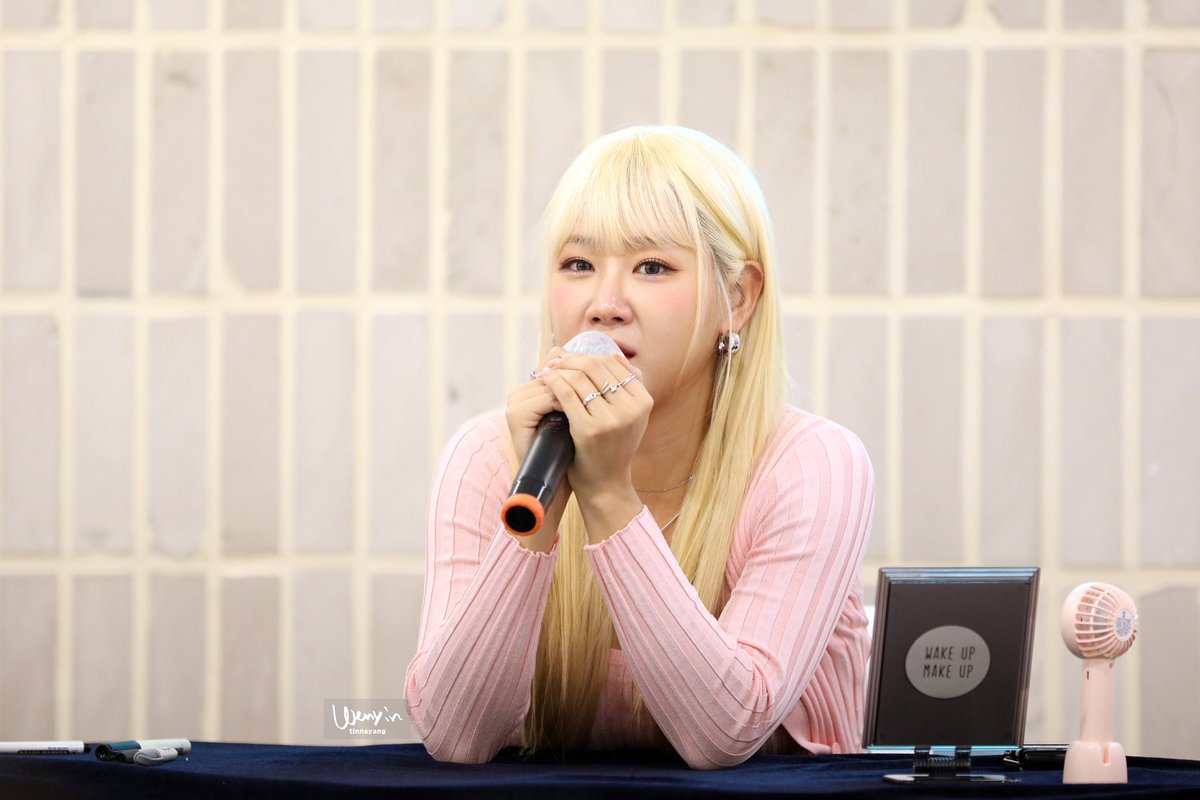 sistarbox's tweet image. 230805 #소유 #Soyou 팬싸 Summer Recipe fansign sistarbox.blogspot.com/2023/08/230805…