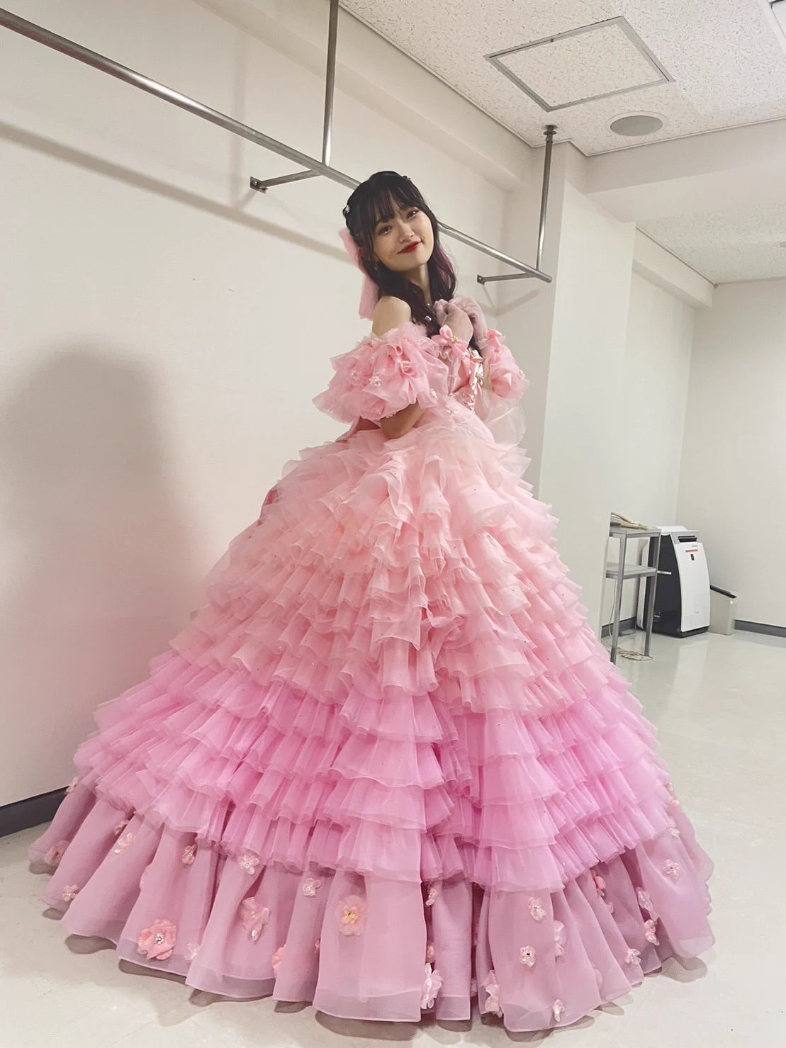 希少　さえら　AKIAKANE ゴージャス　フリル装飾 ラップドレス風エプロン 茅野しのぶ on X: 