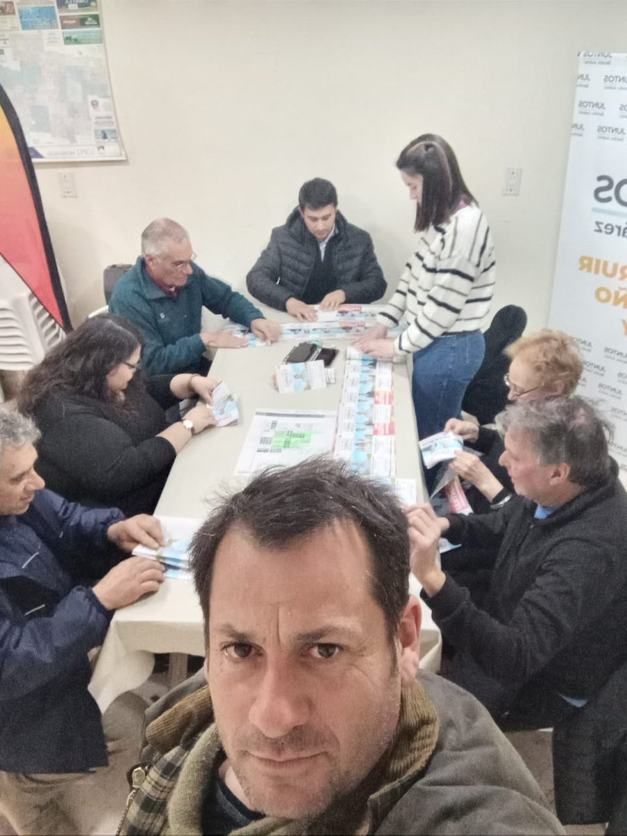 fermascetti's tweet photo. Benito Juárez y Villa Cacique están con @horaciorlarreta @diegosantilli y @LarraldeFelipe 

#FaltaMenos para el #Cambio
Lista132A
#HayEquipo https://t.co/iAbESW2wr2