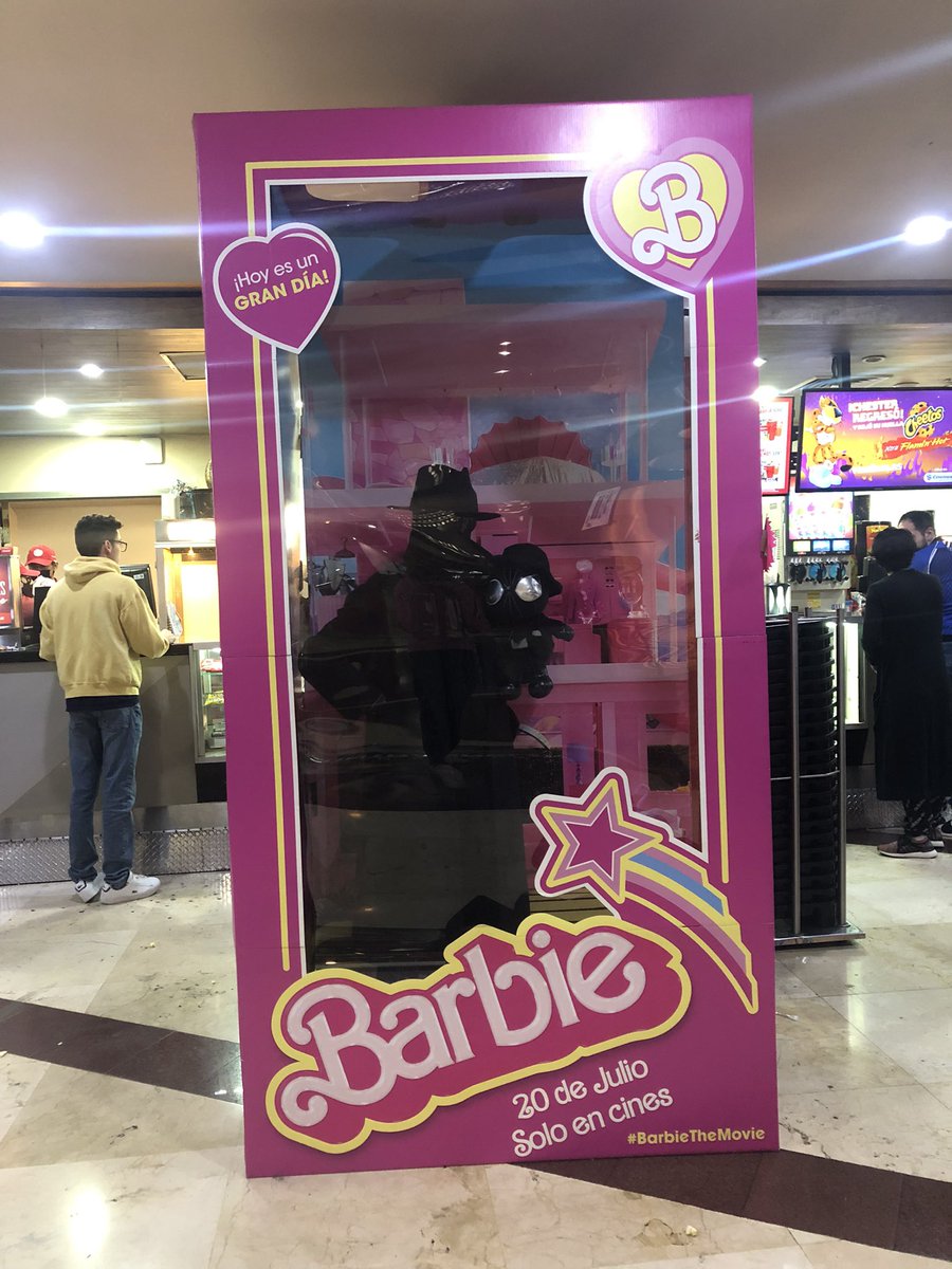 O_G_man's tweet photo. El #barbiehaimer es real, crean lo que ven en internet #barbie #oppenheimer #cine #peliculas #orgasmoman #mexico #memes https://t.co/Enn5HHJ5uS