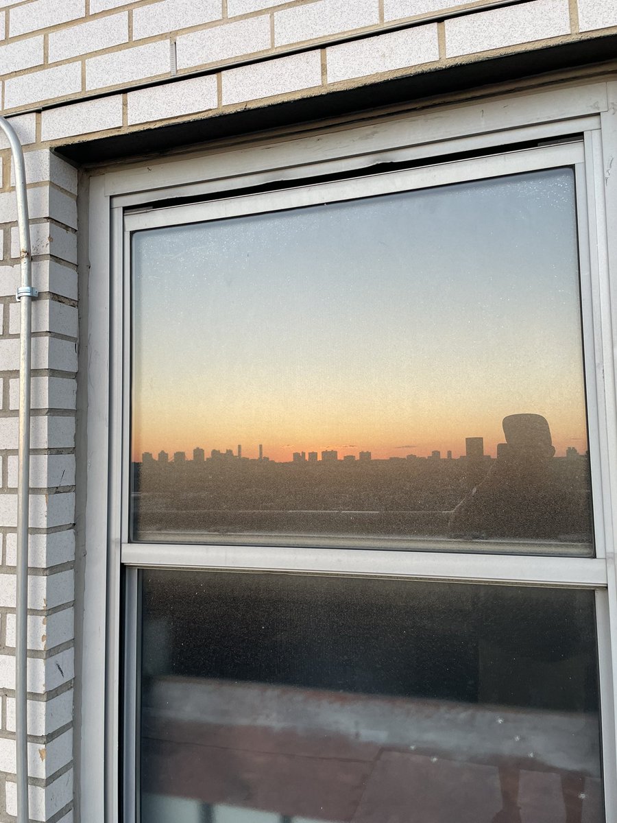 liljoshhhhh's tweet photo. Sunset bx https://t.co/oDtPTGsLIJ