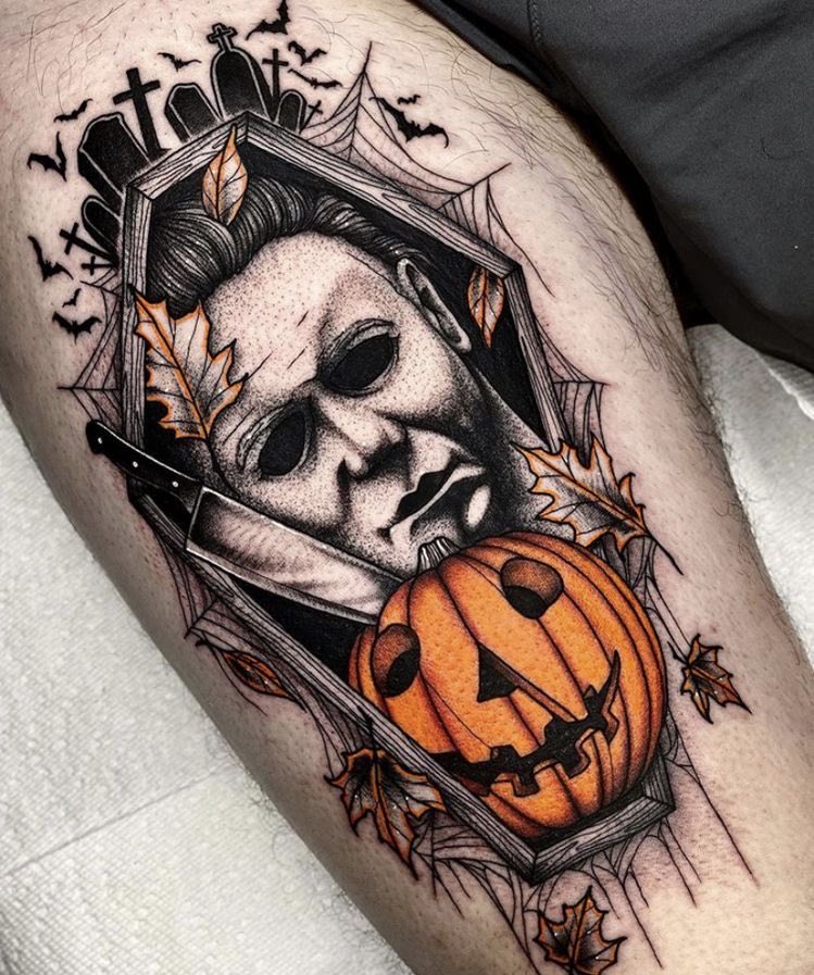 aperfectpumpkin's tweet photo. This is your sign to get a Halloween tattoo https://t.co/OQC10mn757