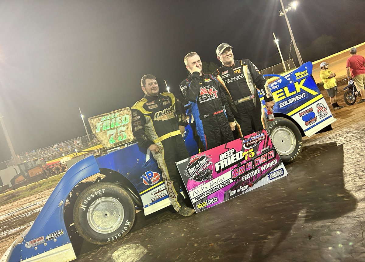 Leading flag-to-flag in the 75-lap Deep Fried 75, @MikeMarlar collects the $20,000 payday in just his second start with the Hunt the Front Super Dirt Series. 💰

Seventh-starting @DaleMcDowell17m settles for a runner-up outing while Jadon Frame rounds out the podium. 🏁