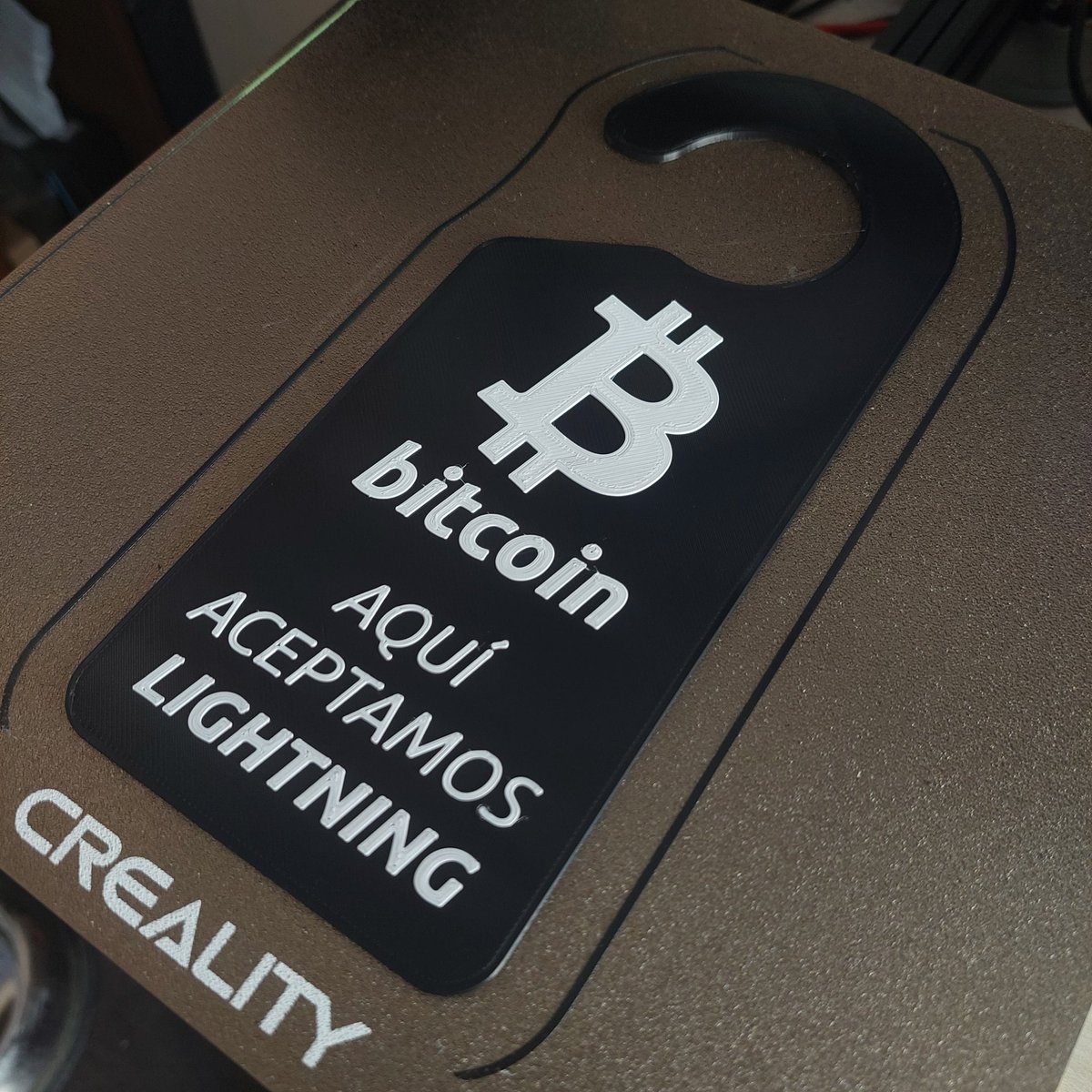 Un poco inactivos por estos lados, pero trabajando 24/7 por otros, diseñando y creando cosas que a la gente le haga sentido que #Bitcoin es mas que un vehiculo especulativo, sino mas bien una respuesta y solución a la estafa y coercion que ejercen los bancos y los políticos 🗽