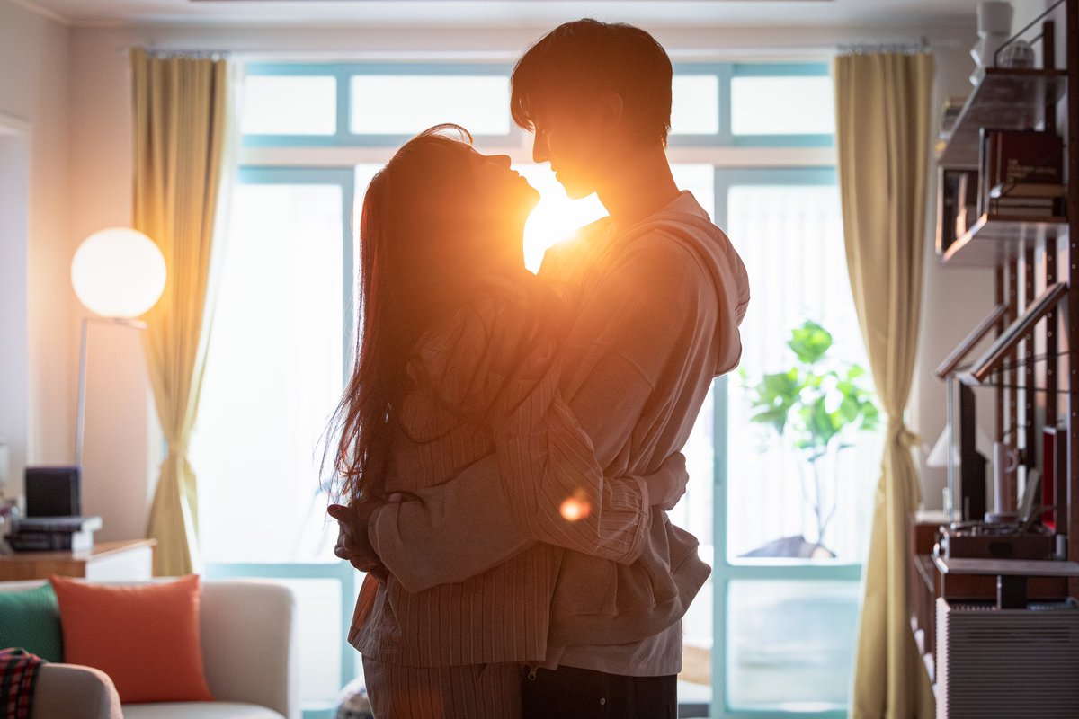 loviebiblee's tweet photo. from academic rivals to married couple https://t.co/LeJsQcwaAV