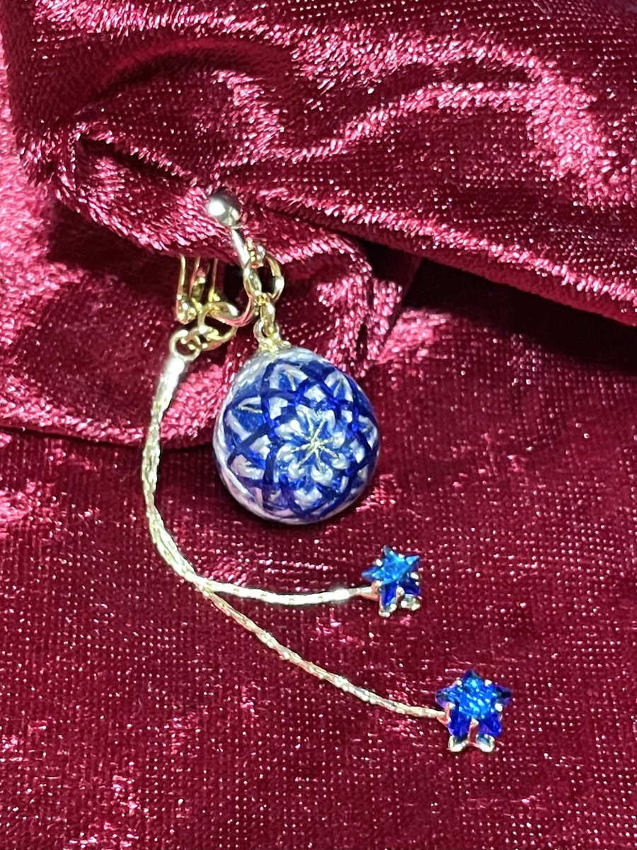 3yui_maridama's tweet image. #funfam ちゃんにご着用いただいたのは、こちらです。
お顔周りを華やかに、煌めきと存在感のあるパーツを使用しております。
浴衣に合うように、華やか目に作ったのですが、Fun×Famちゃん…、
似合ってる…🥹‼️
つけこなしてくださってました！