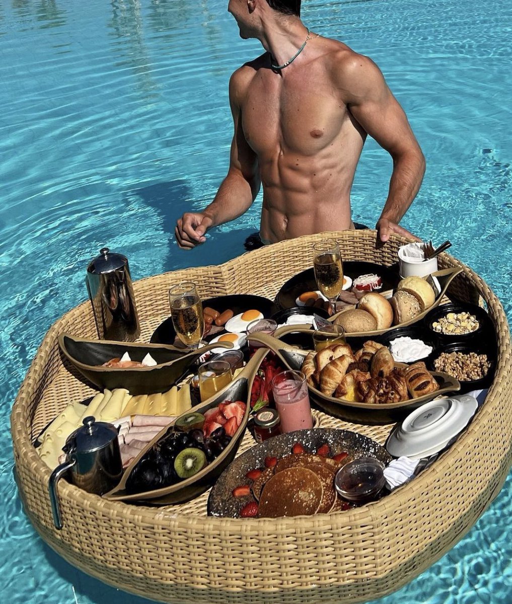 kaboomzs's tweet photo. Took a swim in Ibiza #SeductiveSunday https://t.co/bhGPWcAypr