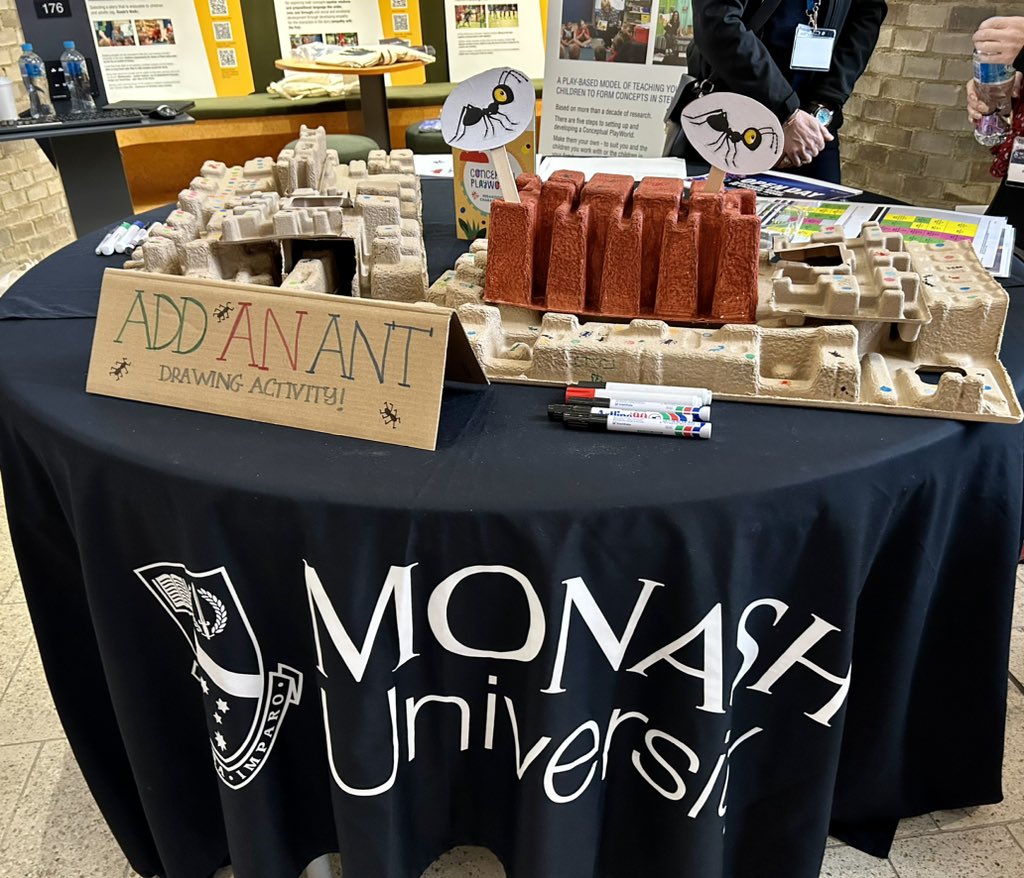 Monique_Parkes's tweet photo. The Ant 🐜 colony has grown, thanks to so many visitors at Monash University Open Day @MonashEducation 
The biggest question from the ant drawers: How many legs does an ant have? We know infants who can answer that as well as the parts of an ants’ anatomy! https://t.co/7zOc0OH2NM https://t.co/XBbIvoeOQI