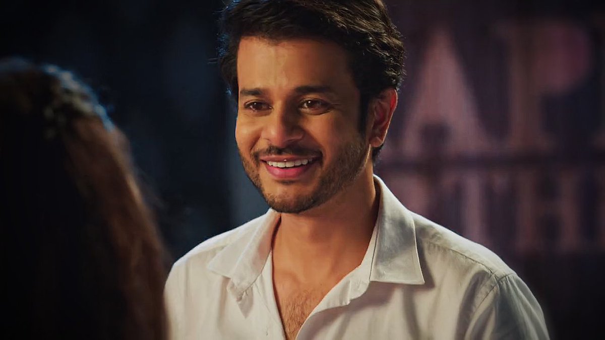 MeriKahanni's tweet photo. “Ek hi cheez toh mangi hai maine…Abhinav, Abhir, aur Akshara hamesha saath rahen…” 

🥀

#AkshNav  #yrkkh #AbhinavSharma https://t.co/XQD7xFTjBT