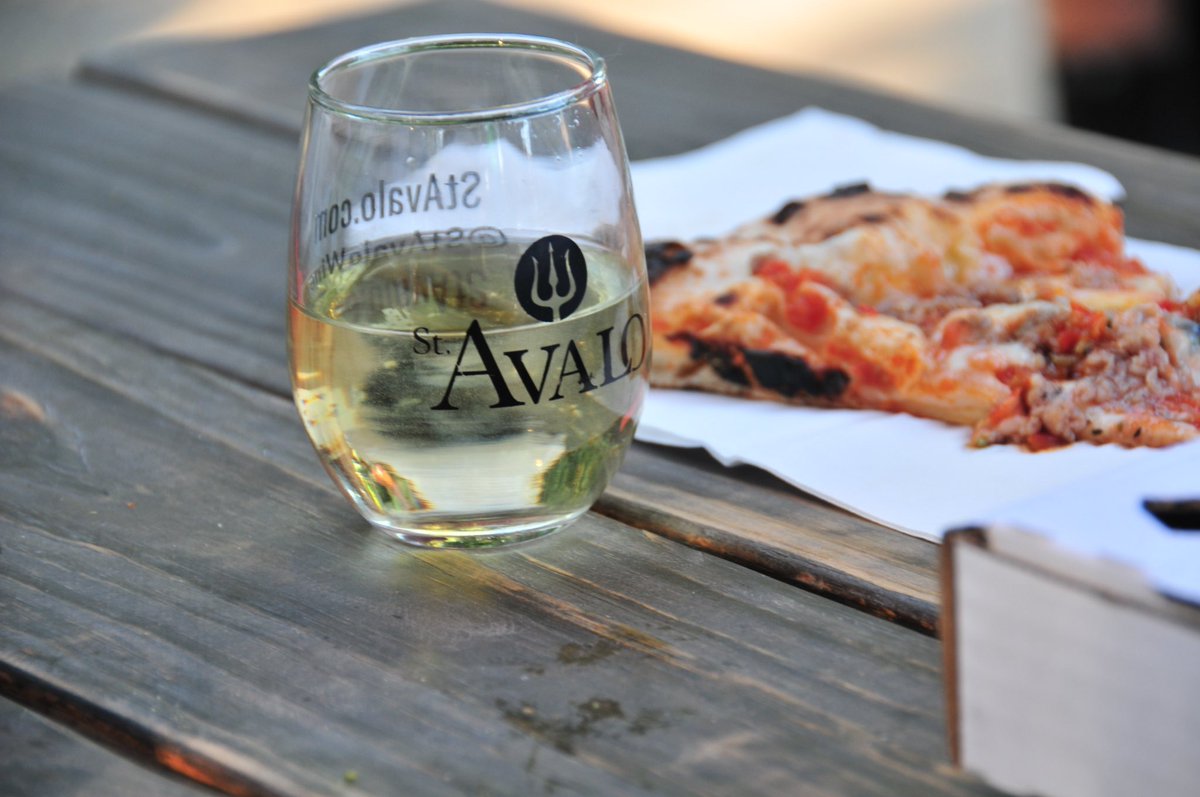 stavalowine's tweet photo. If you haven't tried Giorgio's at The Lot yet—you're missing out... Our old friend &amp; new neighbor is still cranking out very good eats! https://t.co/YtnsdTaa3b