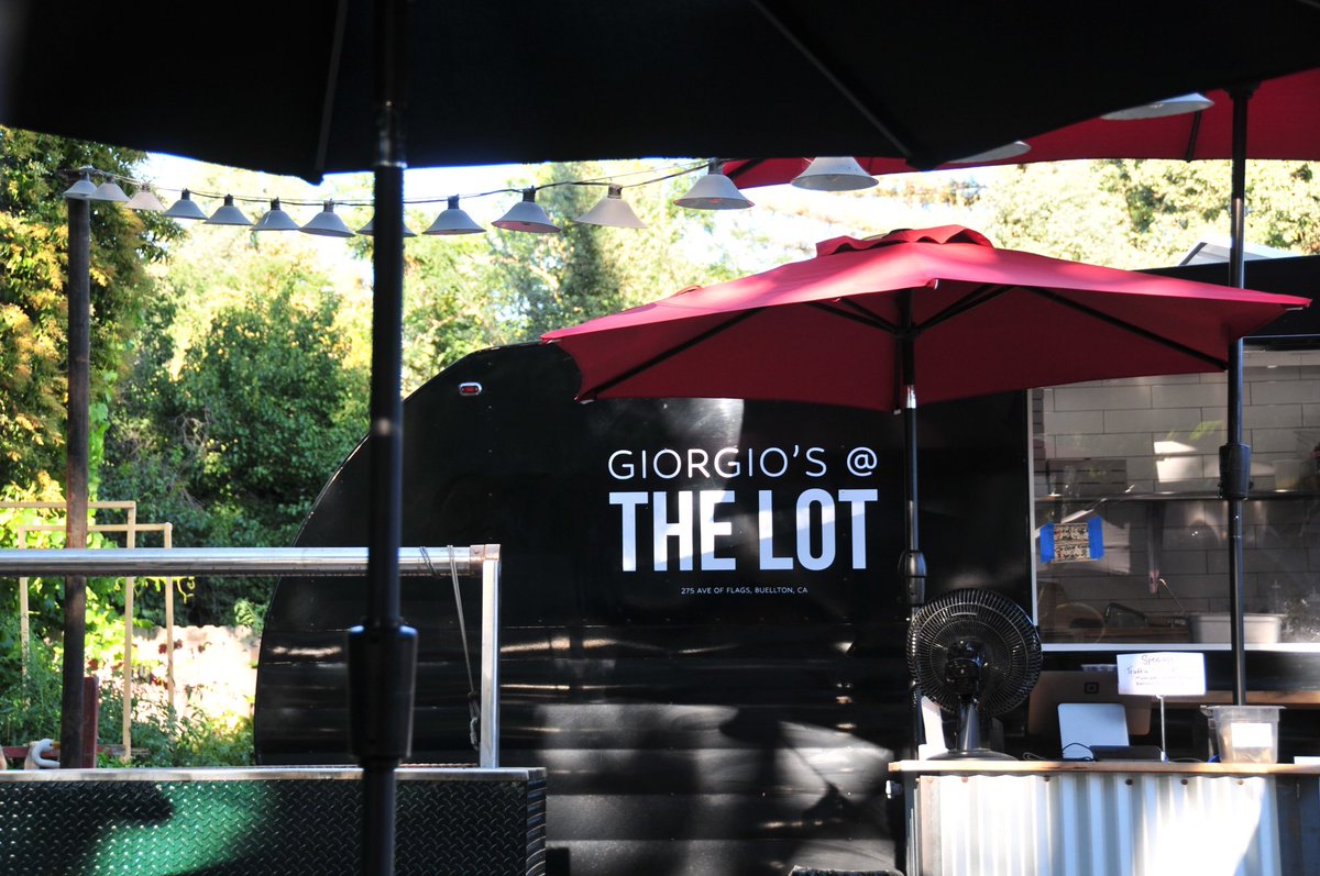 stavalowine's tweet photo. If you haven't tried Giorgio's at The Lot yet—you're missing out... Our old friend &amp; new neighbor is still cranking out very good eats! https://t.co/YtnsdTaa3b