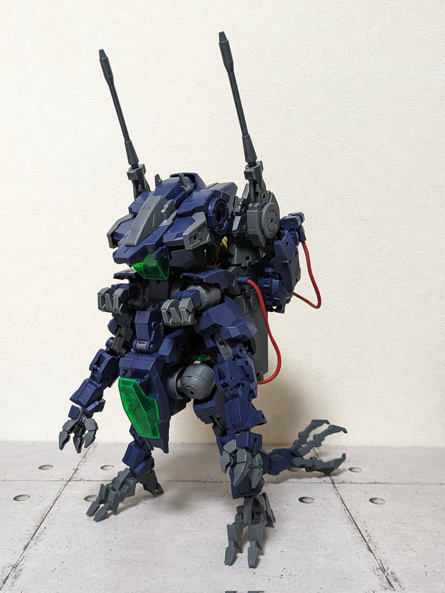 V_Mochizora's tweet photo. #30MM のプロヴェデル2体をカスタマイズし、 #30MS が乗り込める搭乗型マシンにしてみました

わりとよさげ？ https://t.co/Y8KaqizCoy