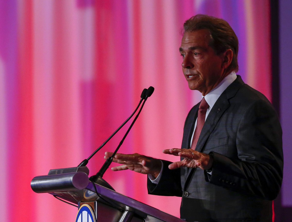 “Tough times make tough people. Easy times make soft people. You need hard times. You have to overcome hard.”
—Nick Saban #TheLeadersMind 🏆 

📚  amazon.com/Leaders-Mind-P…