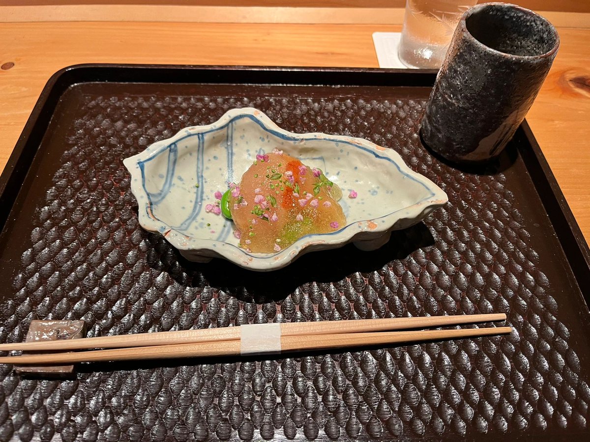 AnnaWojj's tweet photo. Los Angeles Michelin two-star kaiseki cuisine, more than $ 400 per capita, but also when the food is done, and the mouth constantly said the salutation, some crumbs haha, taste and service is still very good, #Japanese #dinner #LosAngeles https://t.co/DvbXUtAPgt