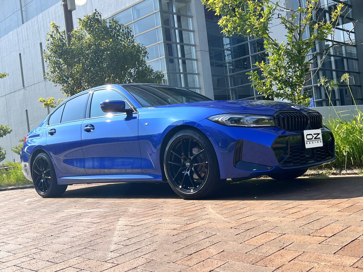 japan_oz's tweet photo. OZ Leggera-HLT x BMW 3series
#BMW #bwm3 #bmw318i #bmw320i #bmw320d #bmw330 #bmw340i #3series #オーゼット #オーゼットホイール #ホイール #アルミホイール #軽量 #高剛性 #機能美 #車 #ブラックコーデ #ドライブ #大人コーデ #oz #OZWheels #OZRacing #car #racing https://t.co/qprD5VOasP