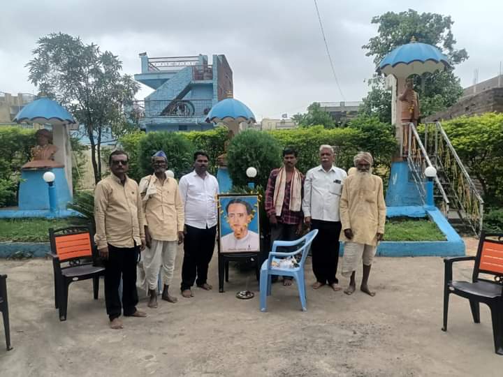 लोकशाहीर अण्णा भाऊ साठे विनम्र अभिवादन