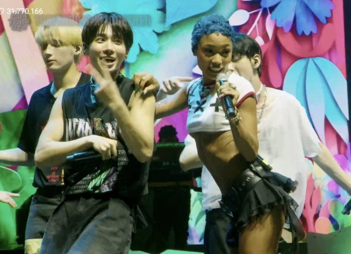 coi_leray's tweet photo. 🌚🐬 TXT x COI FOREVER 🐬🌙💖 https://t.co/rlBJkh6W3e