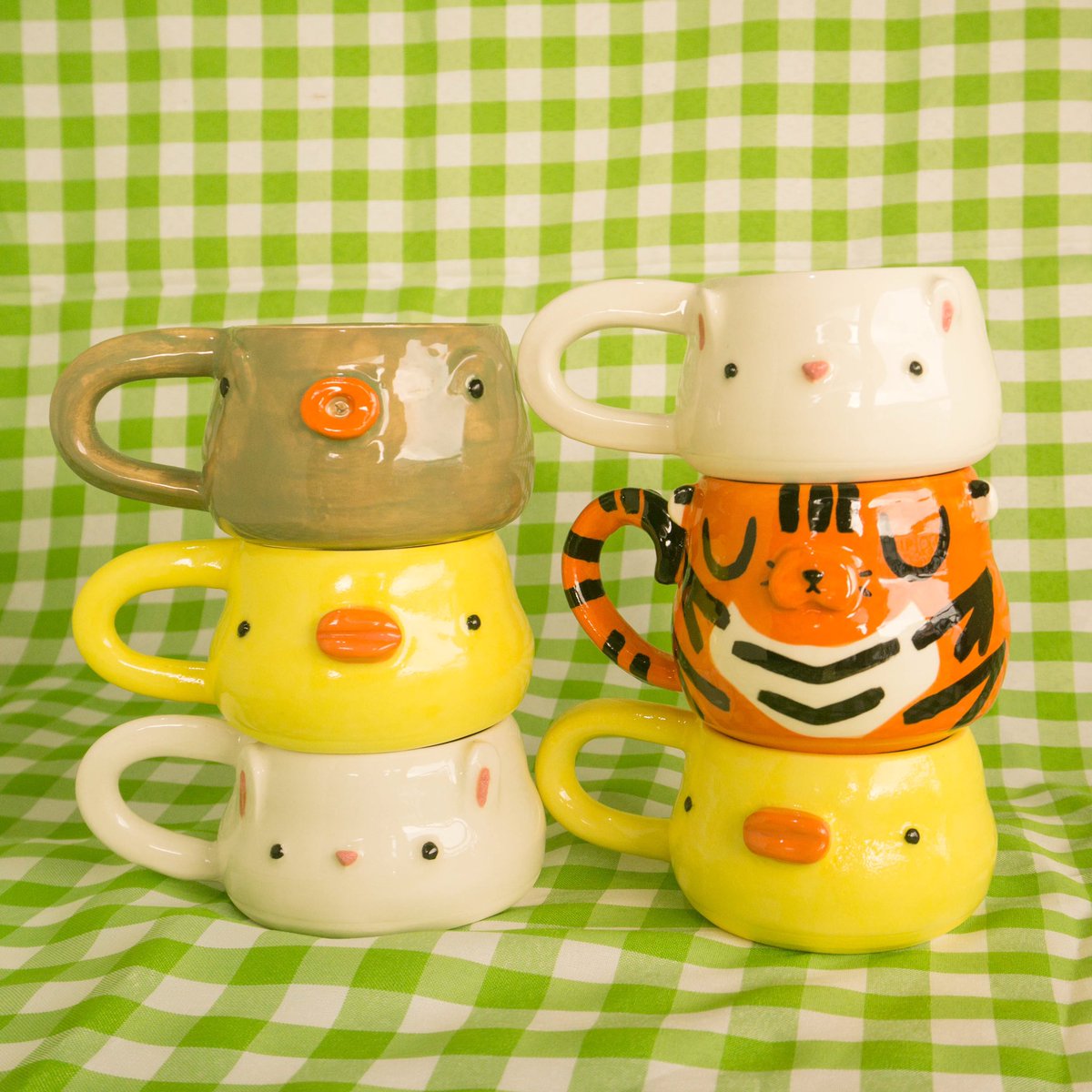_soonthemoon's tweet photo. I’m accepting pet mug customs until august 15! 🐈‍⬛🦮 if you want a custom pet mug design, hmu ! https://t.co/y2TafAtjPG
