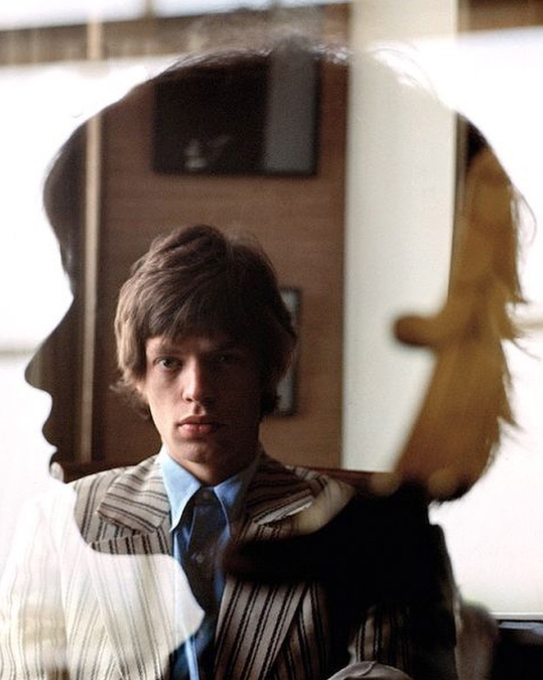 Mick Jagger in London, 1965. Photo by Bent Rej.