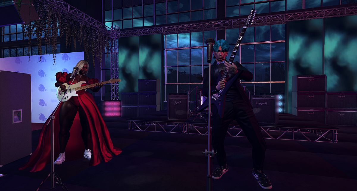 LauriMayfair's tweet image. Great to see the band back together again! @AfterTheFallCD truly delivered at @CD_Euphoria for the Sneakers Ball, with @justcallmerizzo on lead and @LegendSketch on drums, with guest @Glenncrux on bass! Magnificent! 💋