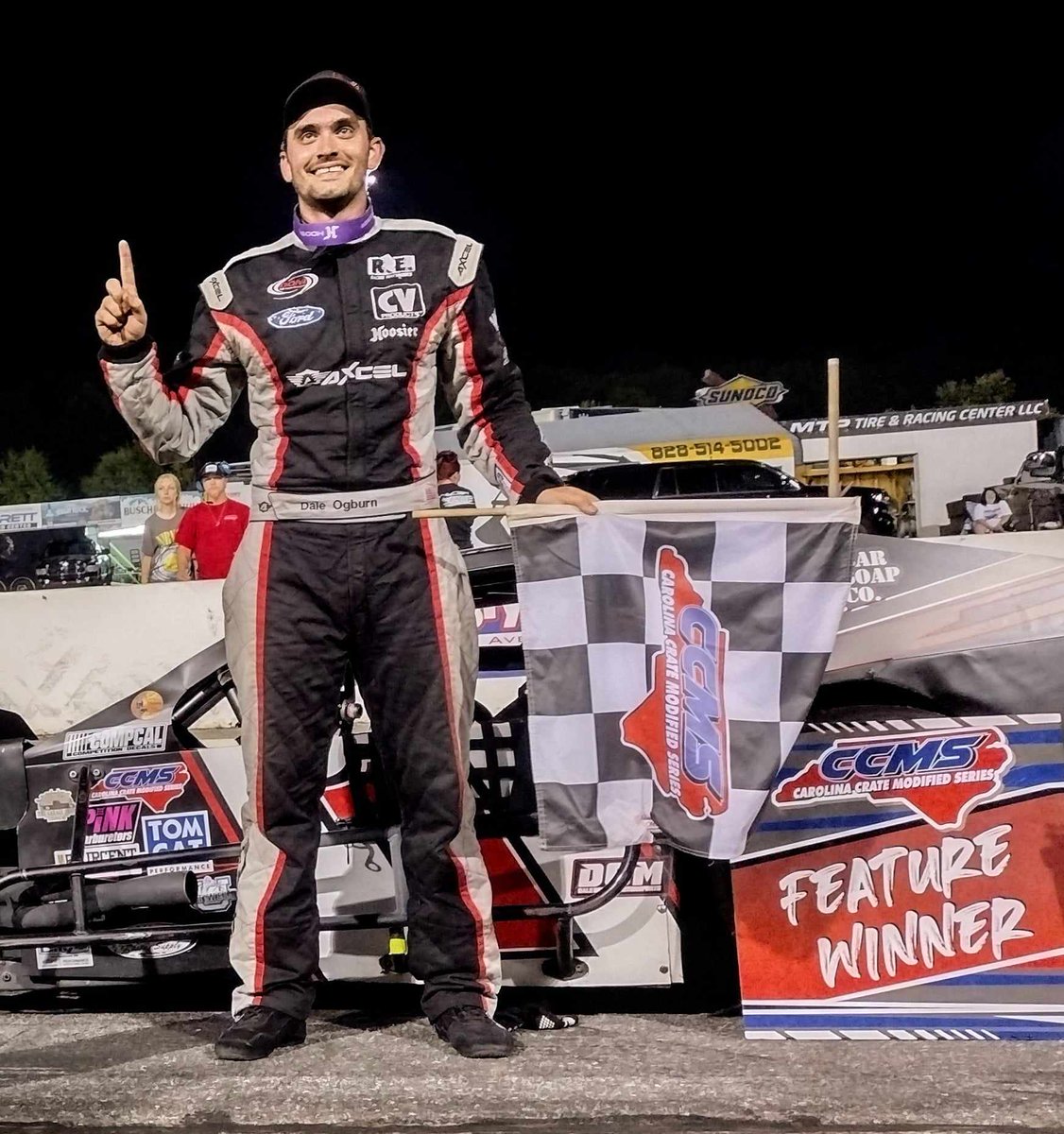 .@GeorgeP33072782 and @DaleOgburn score big @Cplms09 / Carolina Crate wins at @hickoryspeedway. READ MORE: m.facebook.com/story.php?stor…