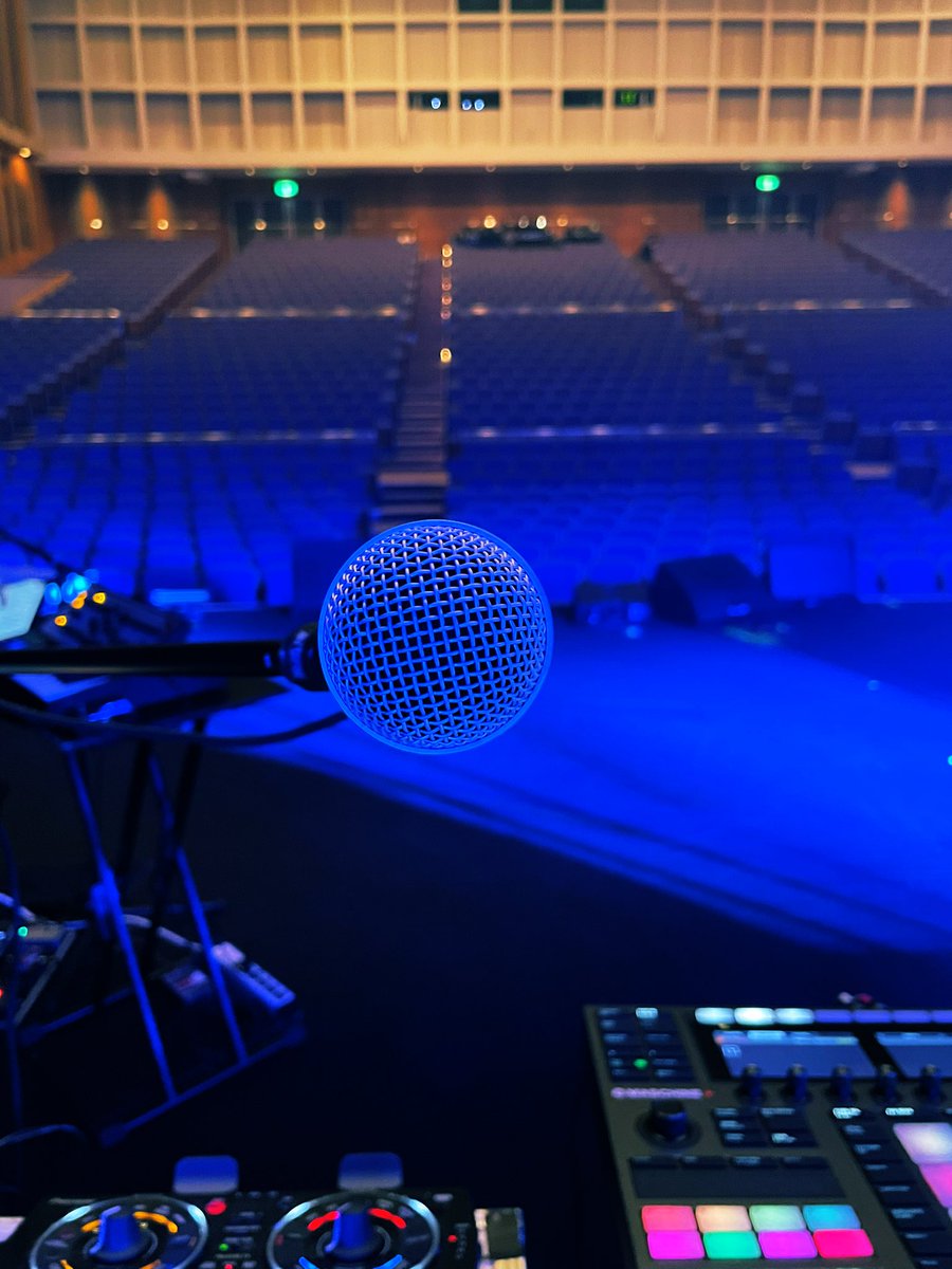 TomokiKiuchi's tweet photo. ナオト・インティライミ夏ツアー新潟公演!
ものすごく盛り上がりましたね。
初参加の僕も受け入れてくださり嬉しいです☺️
次の大阪も楽しみましょう🔥
#ナオトインティライミ
#夏ツアー
#シンクマスター
#syncmaster https://t.co/hPXR0LCOr1