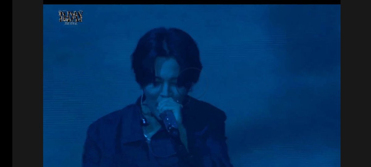 itsmenarlin's tweet photo. Park Jimin and Yoongi in one frame in #D_DAY_THE_FINAL #D_2 !!!!!! 
#tonimontana #ParkJimin #MinYoongi #AgustD_DDAY_theFinal #SUGA #지미니 https://t.co/OowNoMFo0c